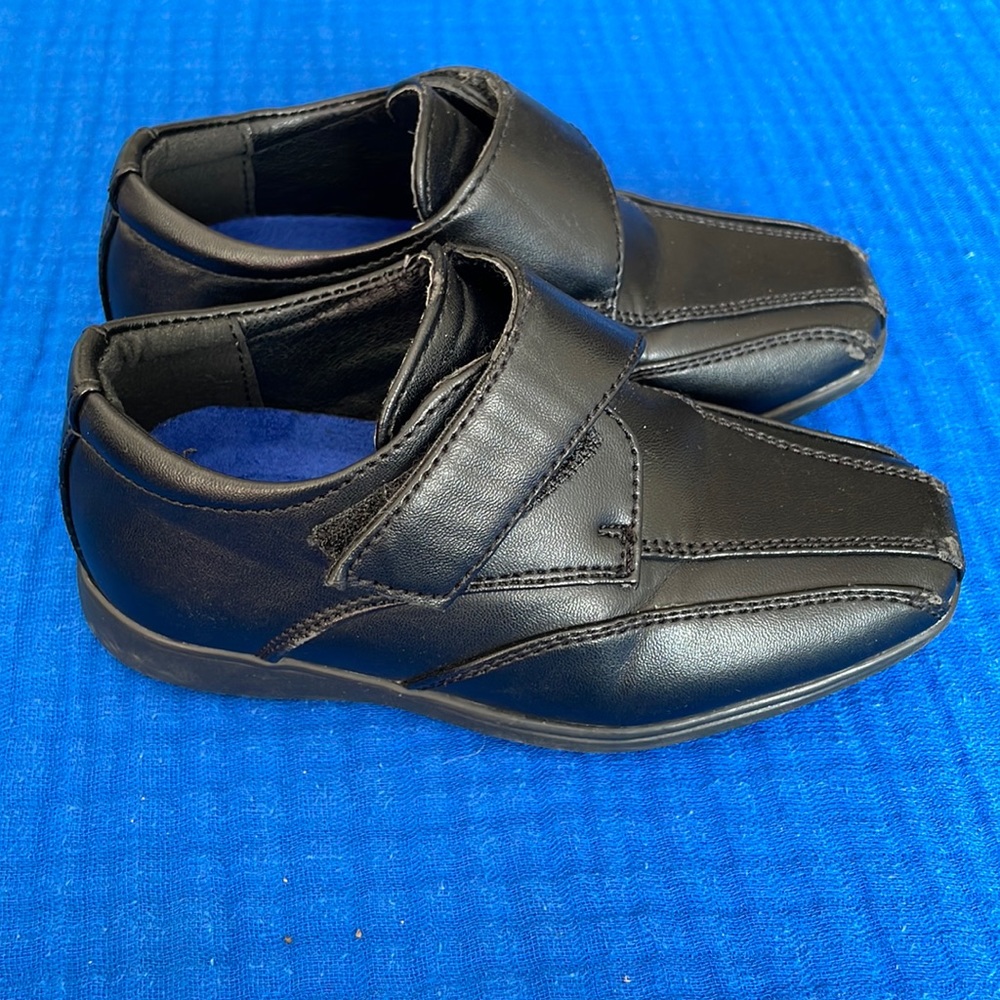 Left & Right Toddler Dress Shoes, Black